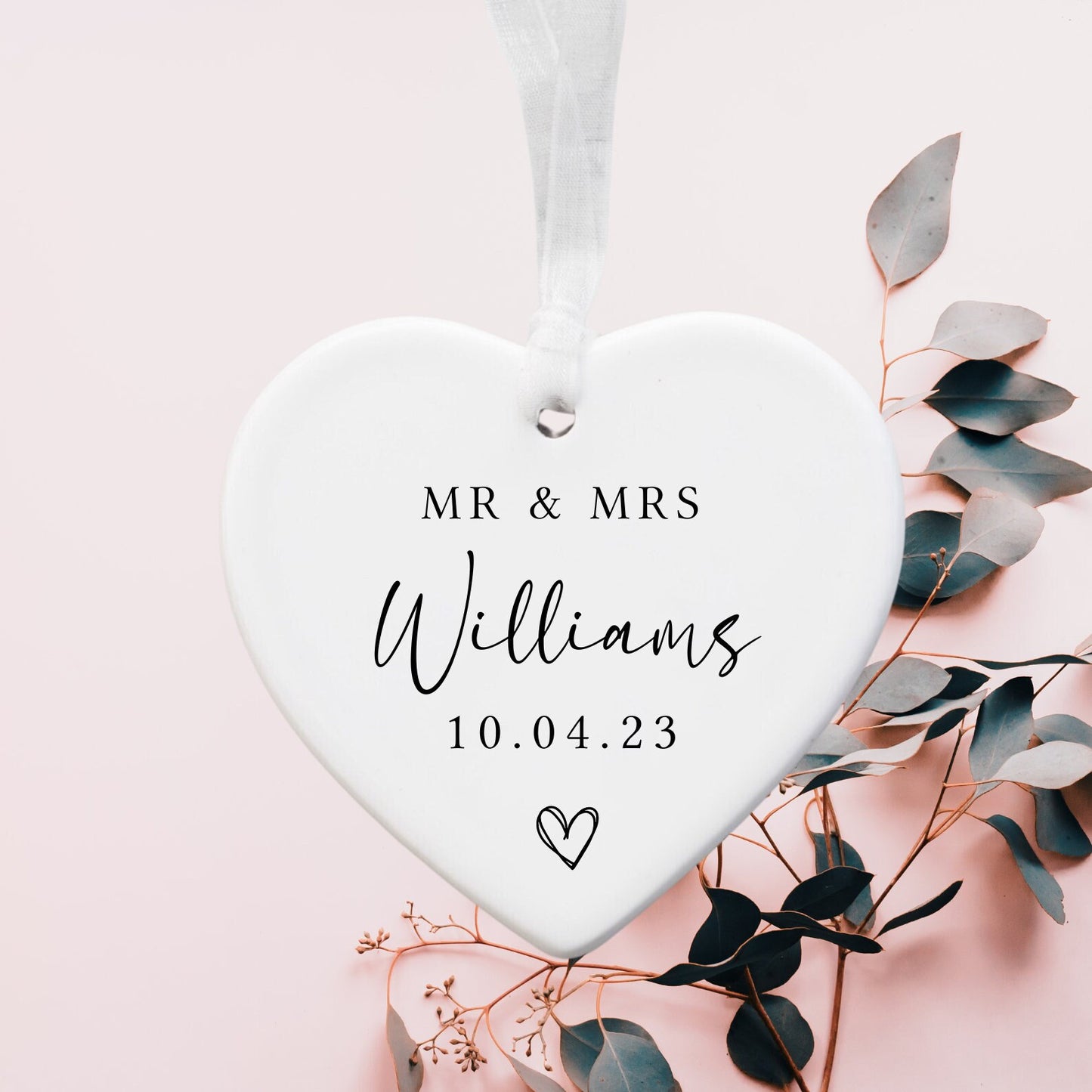 Mr & Mrs Wedding Gift | Personalised | Ceramic Heart Plaque | Hanging Gift | Wedding Day | Bride Groom | Keepsake Decoration | Anniversary
